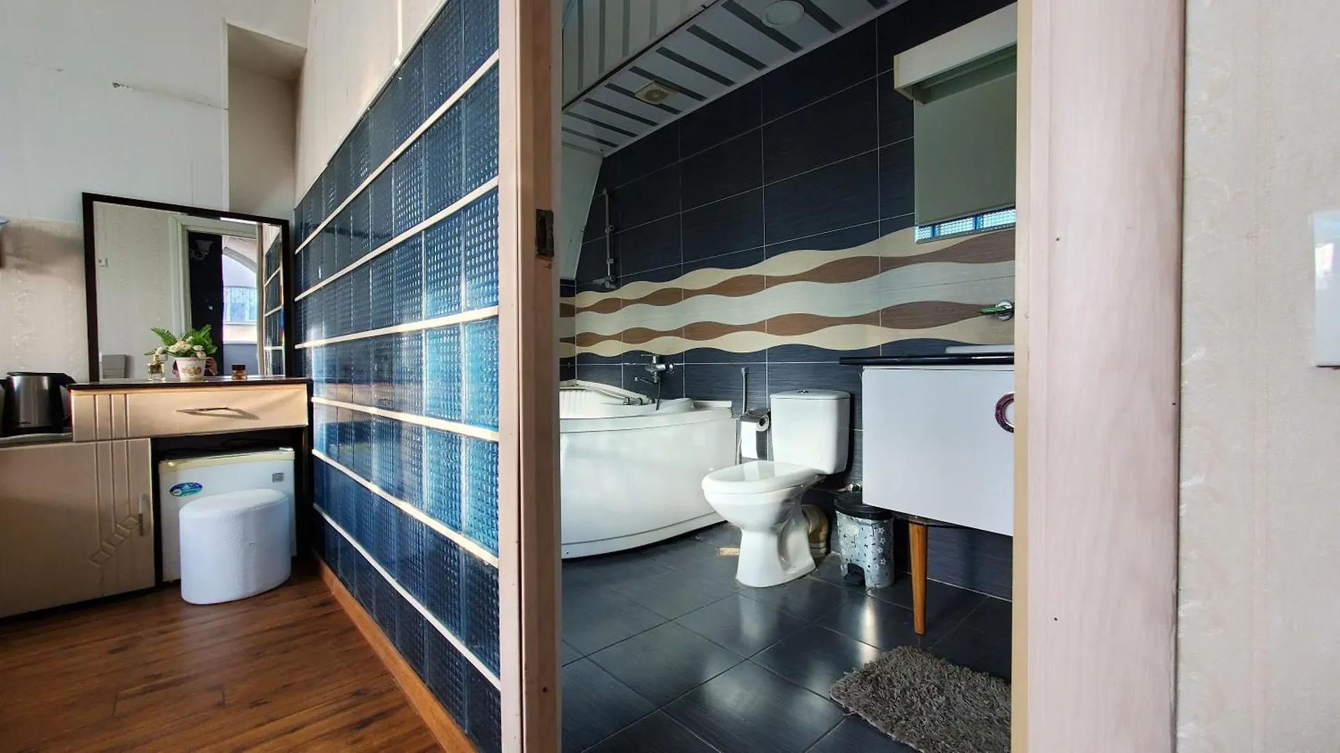 Hotel Antalia Tbilisi 3*,